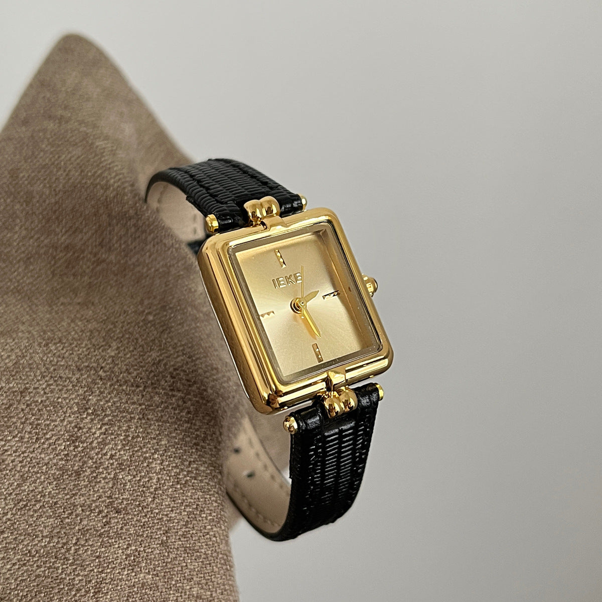 Vintage Rectangular Genuine Leather Quartz Watch - main view