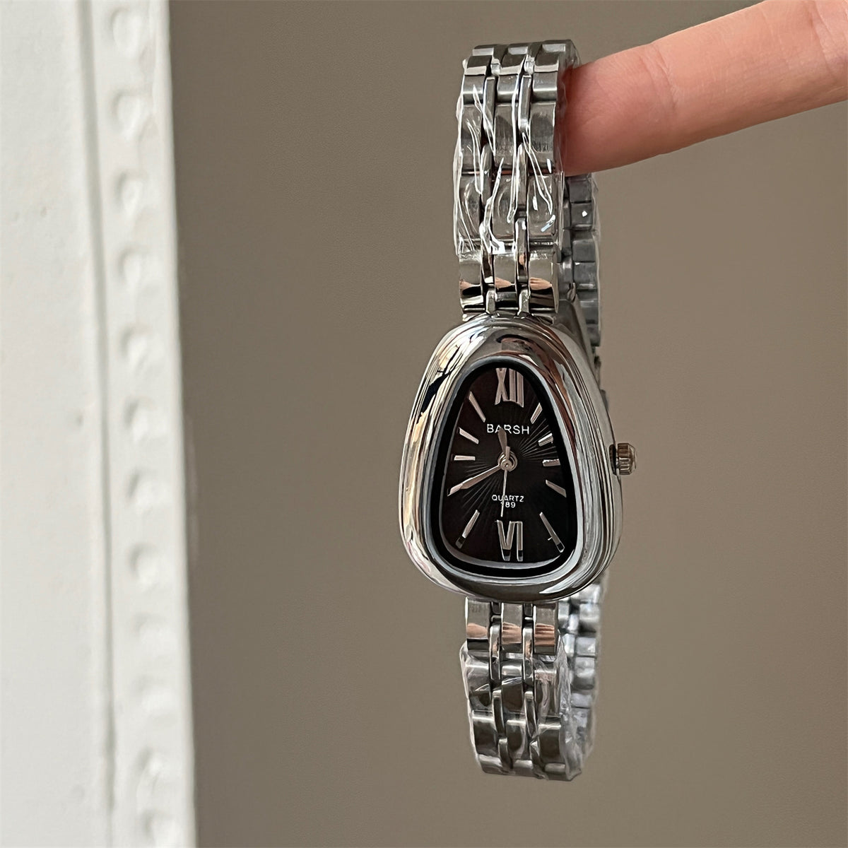 Teardrop Metal Bracelet Quartz Watch - view 5
