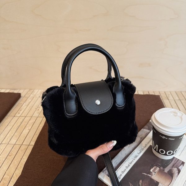 Light Luxury Plush Dragon Shoulder Bag for Women