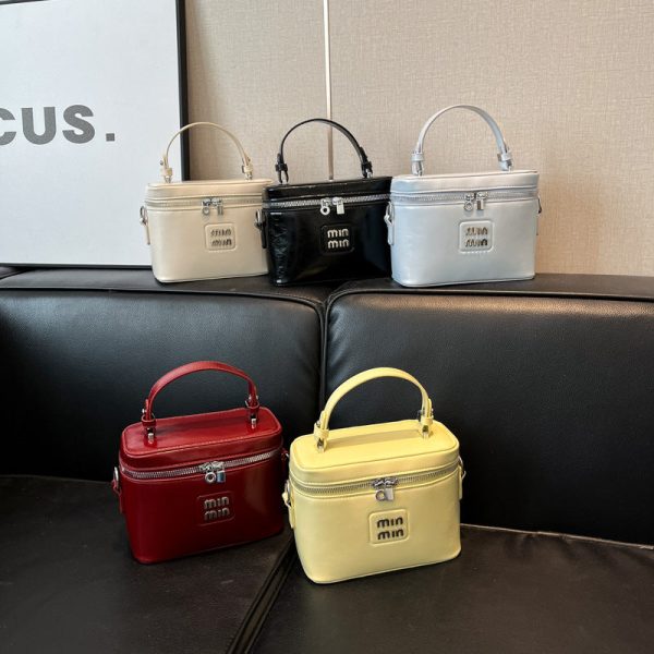 Miu Box Bags – Stylish Shoulder & Messenger Handbags