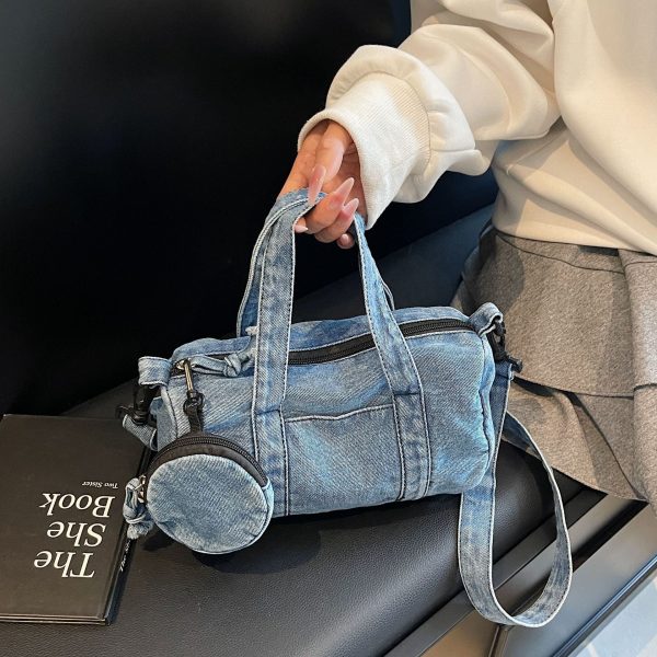 Retro Denim Messenger Bag for Women – Large Capacity Casual Shoulder Bag