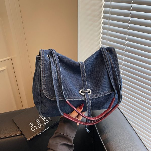 Retro Denim Messenger Bag for Commuters