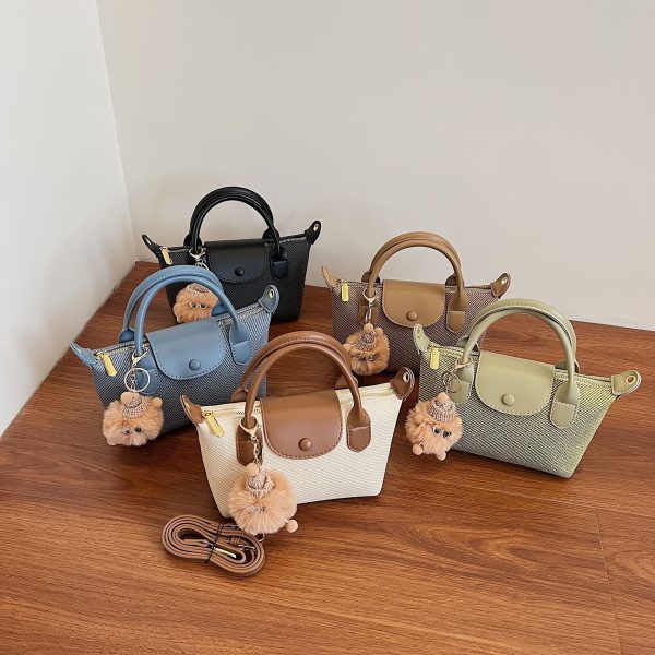 Portable Dumpling Shoulder Bag for Women, Light Luxury